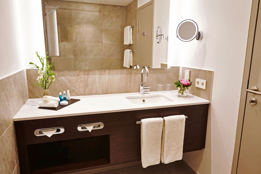 Steigenberger Hotel Köln - Cuarto de baño de la habitación superior