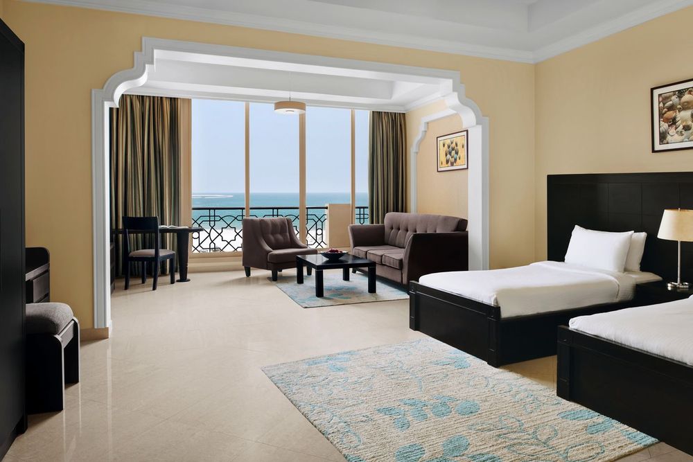 Al_Hamra_Residence_rooms_DeluxeRoomTwin.jpg