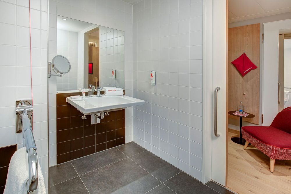 IntercityHotel Duisburg - Salle de bains