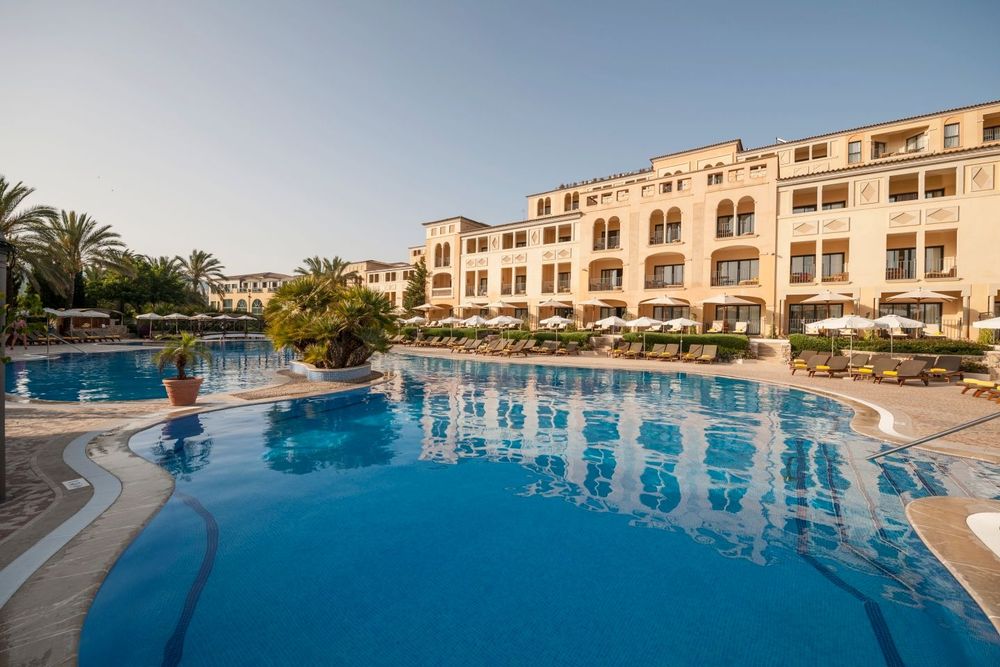 Steigenberger Hotel & Resort Camp de Mar, Mallorca - Exterior with pool