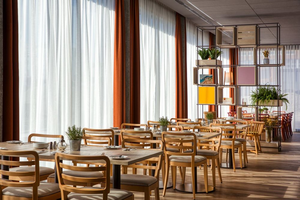 Hotel em Zurique - Intercityhotel Aeroporto de Zurique - BistroLounge