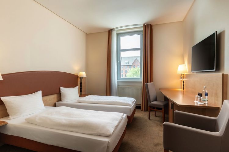 IntercityHotel Berlin Ostbahnhof| H Rewards