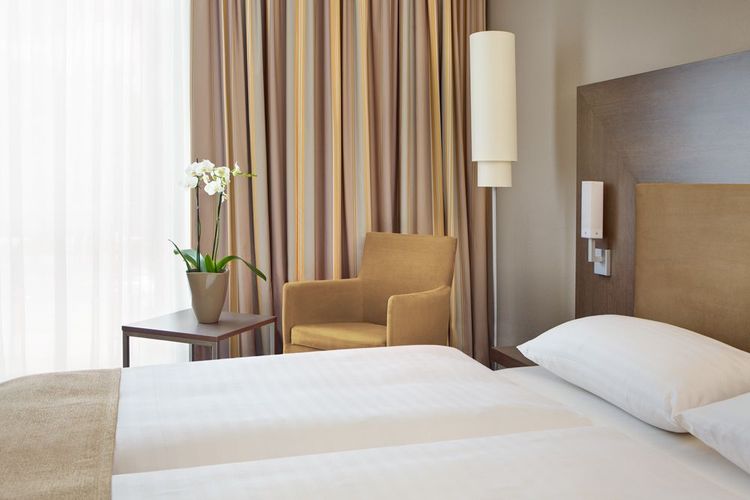 IntercityHotel Darmstadt - business room twinbed