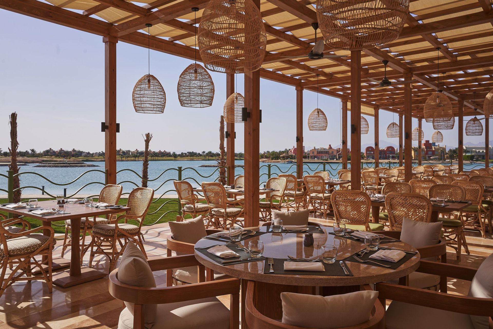 SHR_ElGouna_Restaurant_Main_Restaurat_Terrace (2).jpg