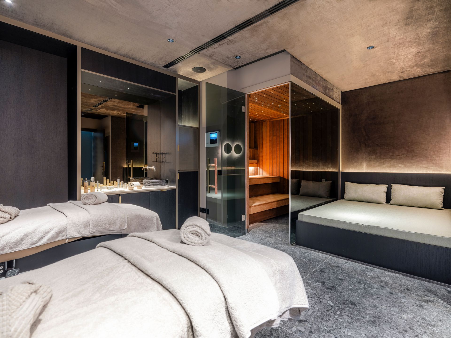 Curated visual reference: Visual Reference: Spa Suites The Vault