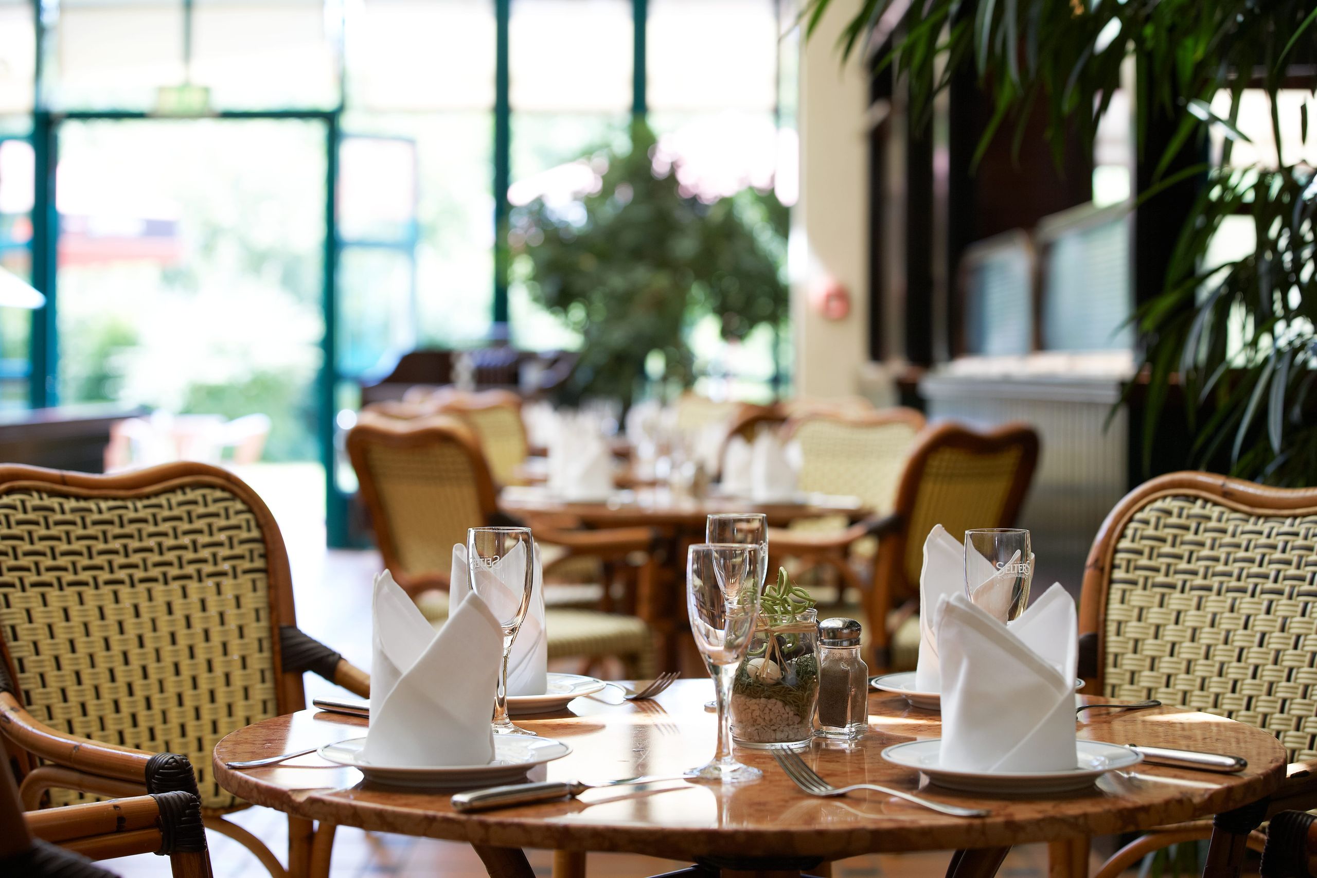 Maxx Hotel Jena - Restaurang med vinterträdgård