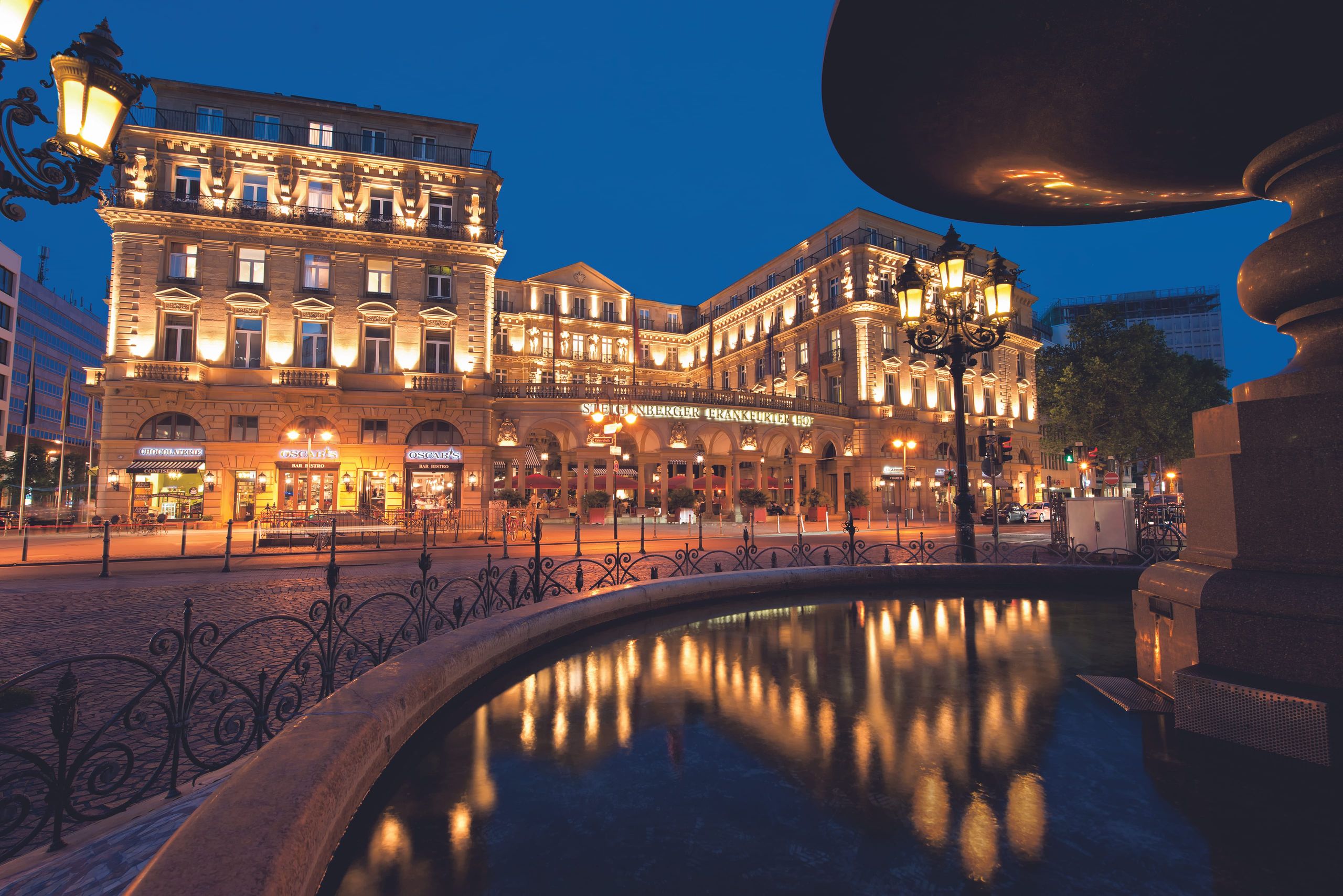 Hotel i Frankfurt - Steigenberger Frankfurter Hof - Udsigt udefra