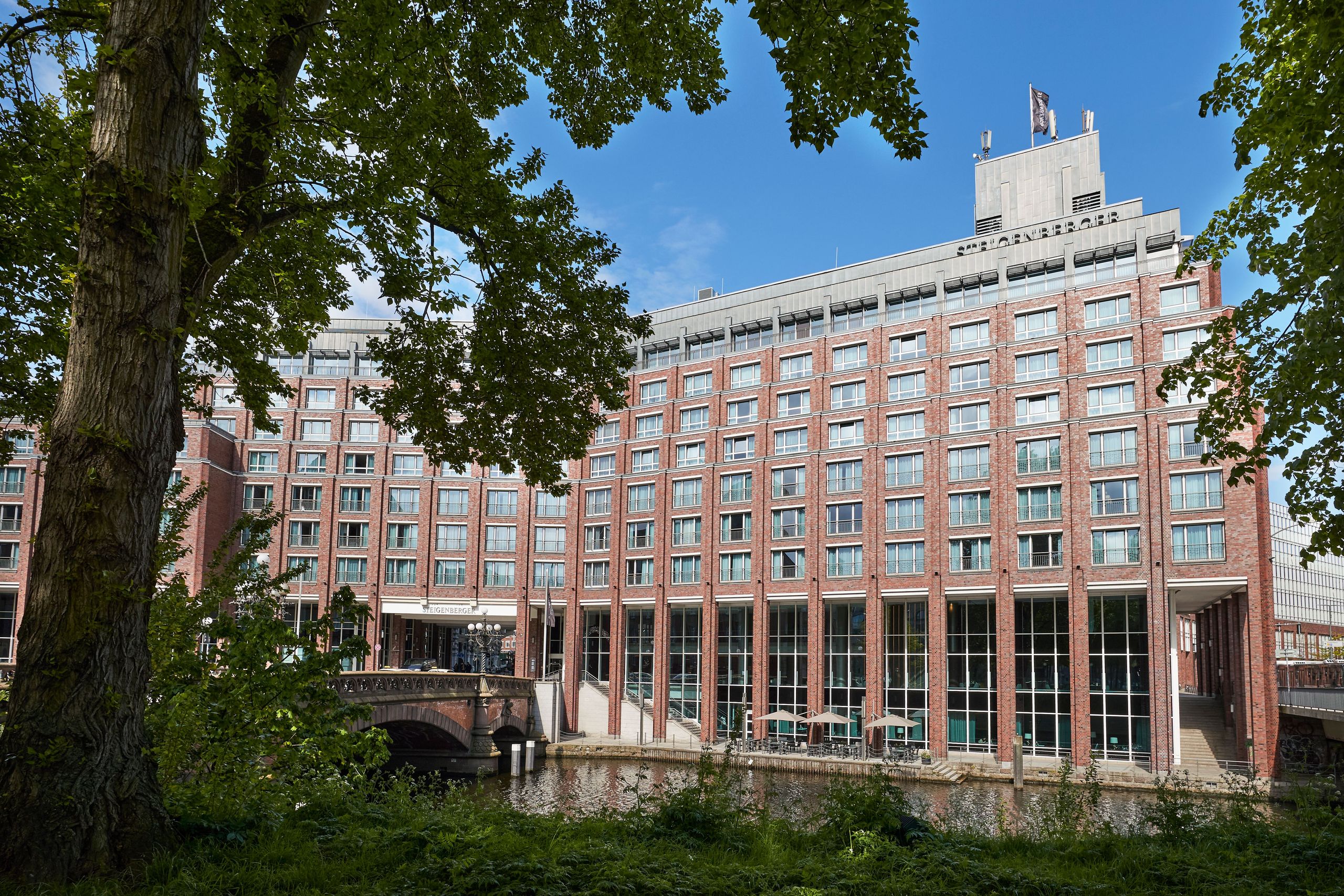 Hotel Hamburgban - Steigenberger Hotel Hamburg - Külső nézet