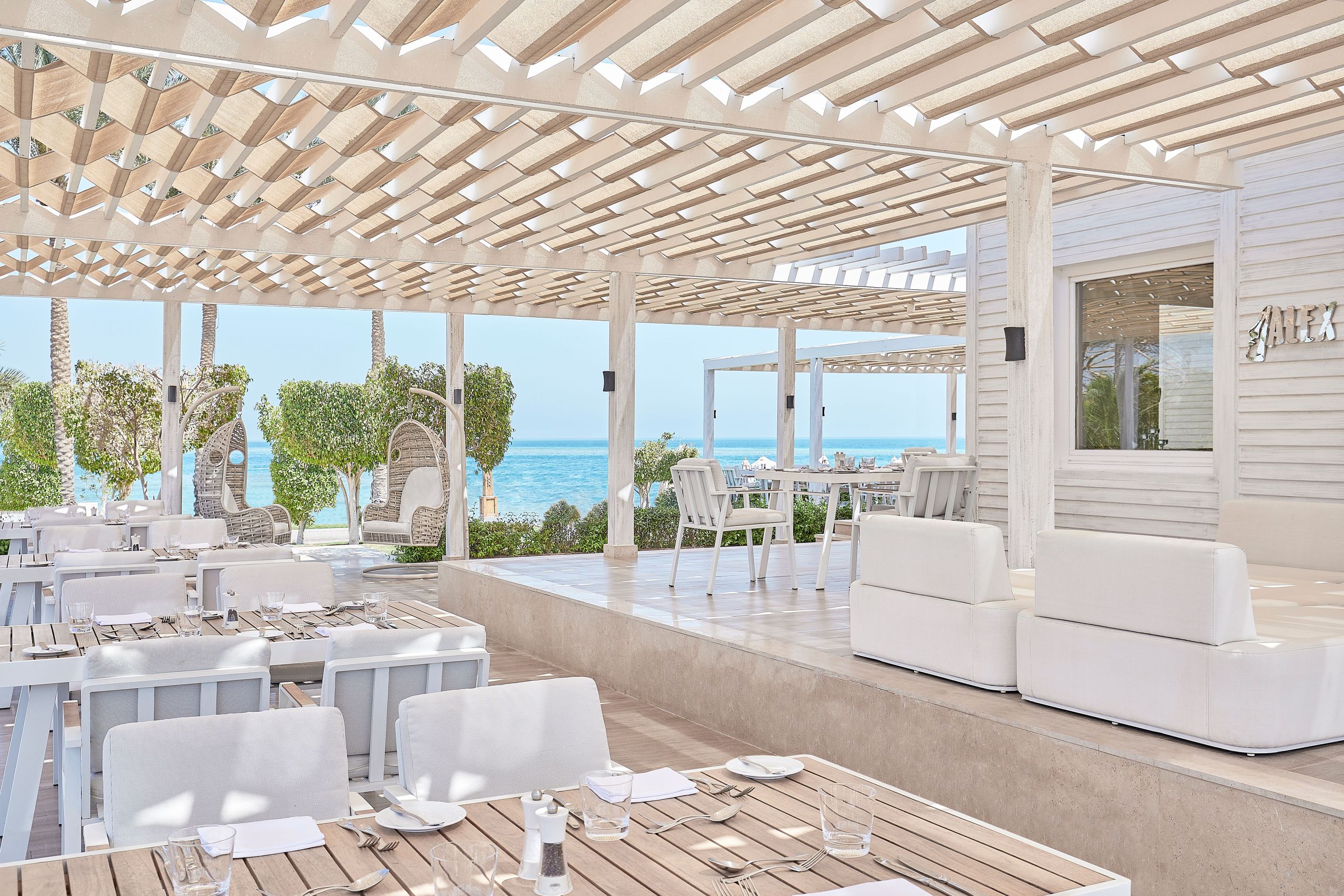 Steigenberger Pure Lifestyle - Hurghada/Egypten - Alex Beach Club & Restaurant