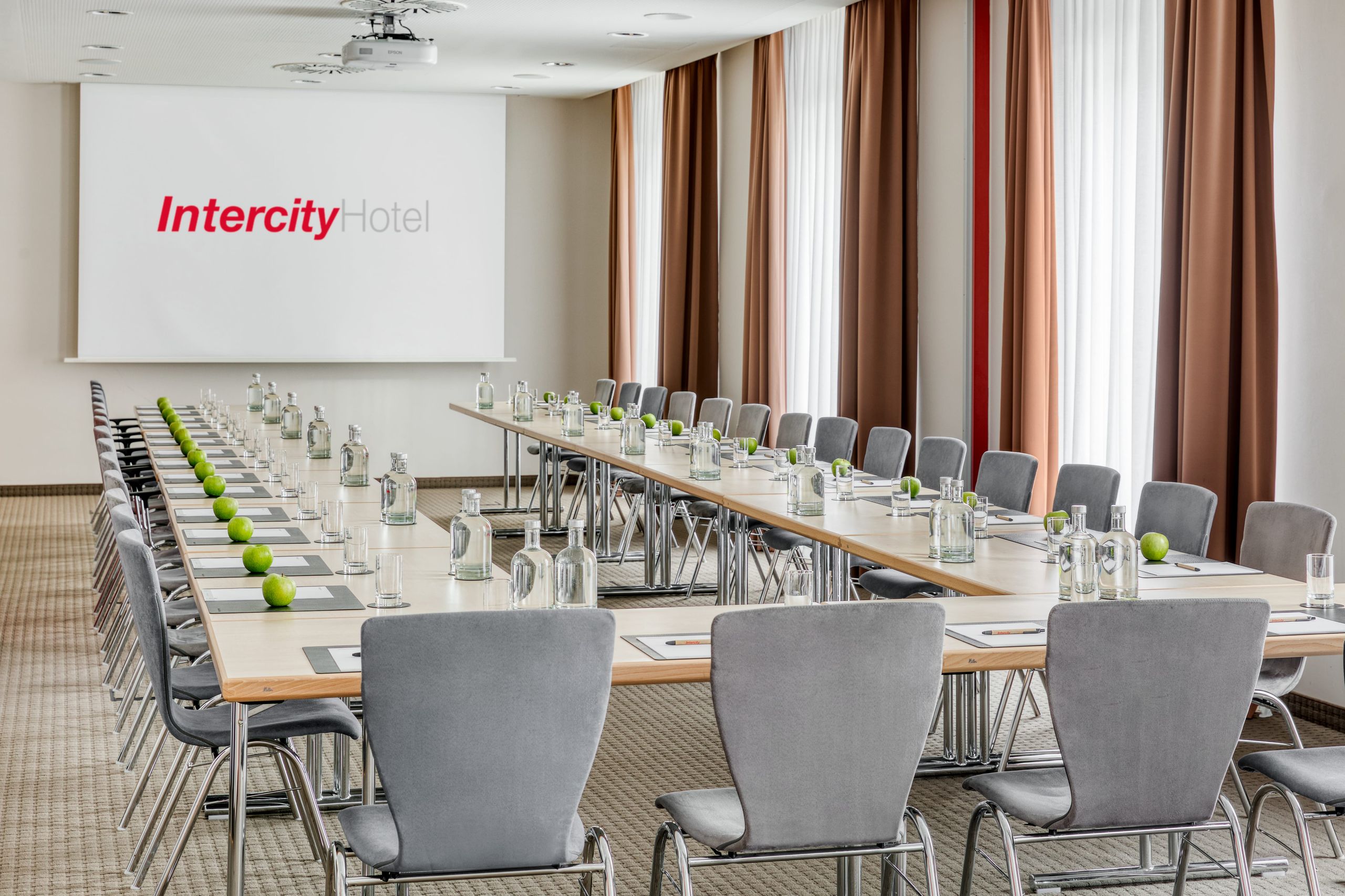 IntercityHotel Nuremberga - reunião
