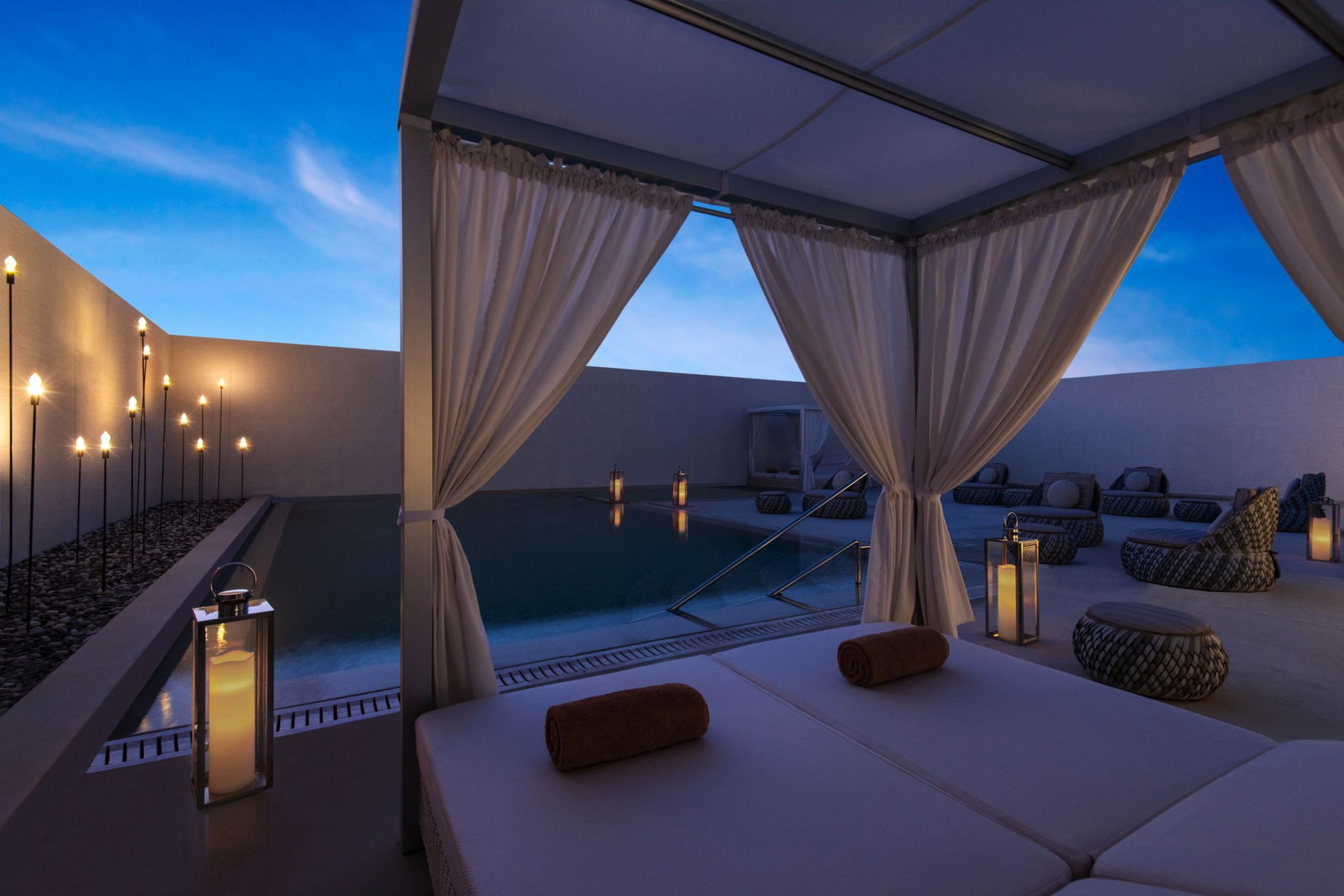 SHR_Qatar_Doha_Hotel_Spa_Pool.jpg